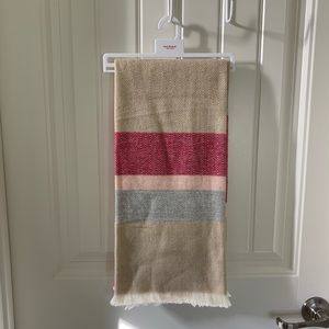 Isaac Mizrahi blanket scarf